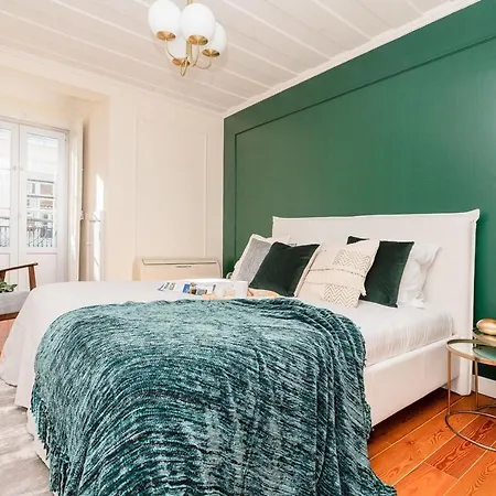 Апартаменты Stunning & Modern 2 Bedroom In Chiado *